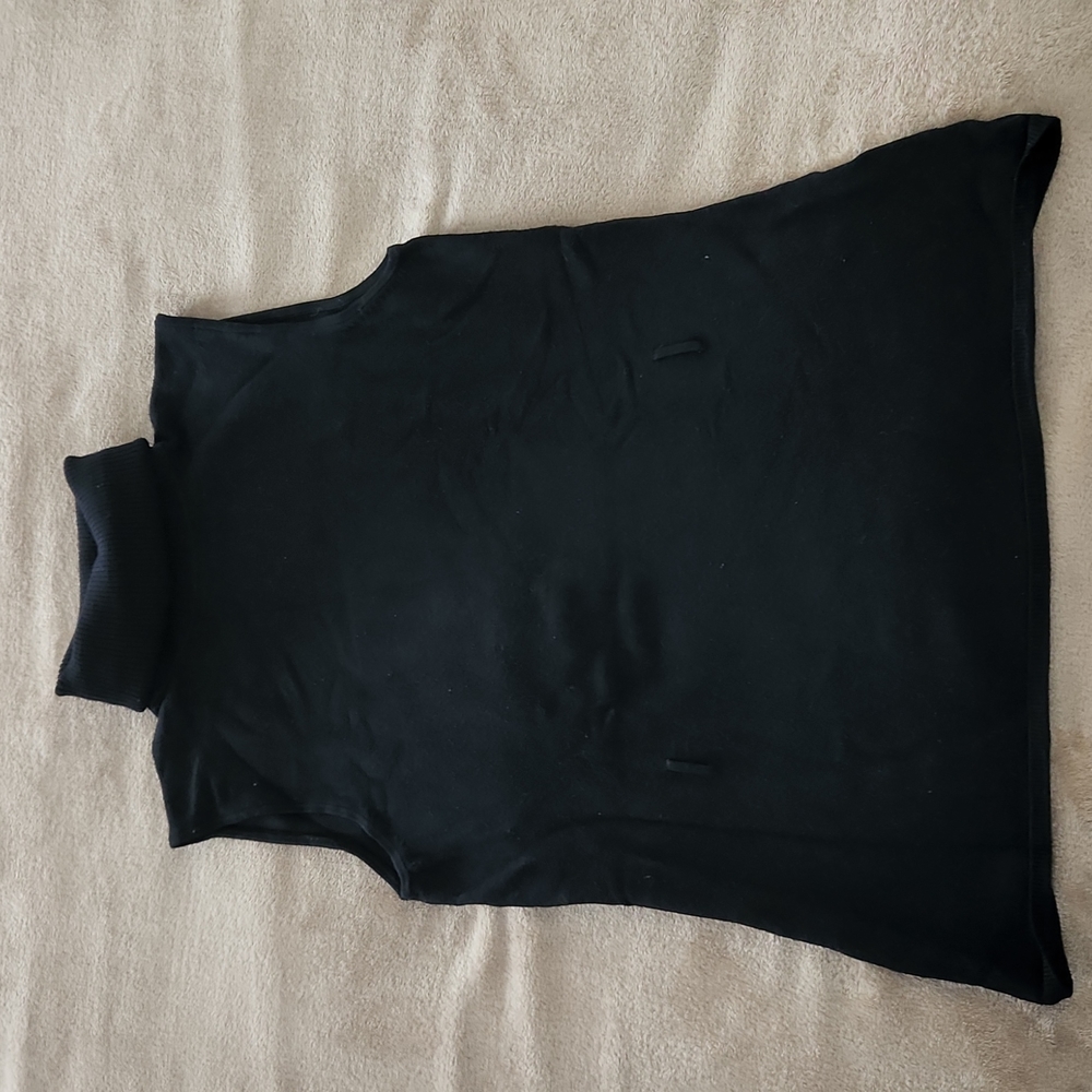 BCBGMaxAzria Top Size M
